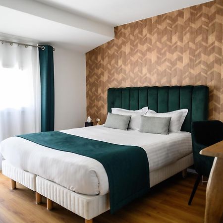 Pey La Tour - Logis Hotels & Restaurant Salleboeuf Екстериор снимка
