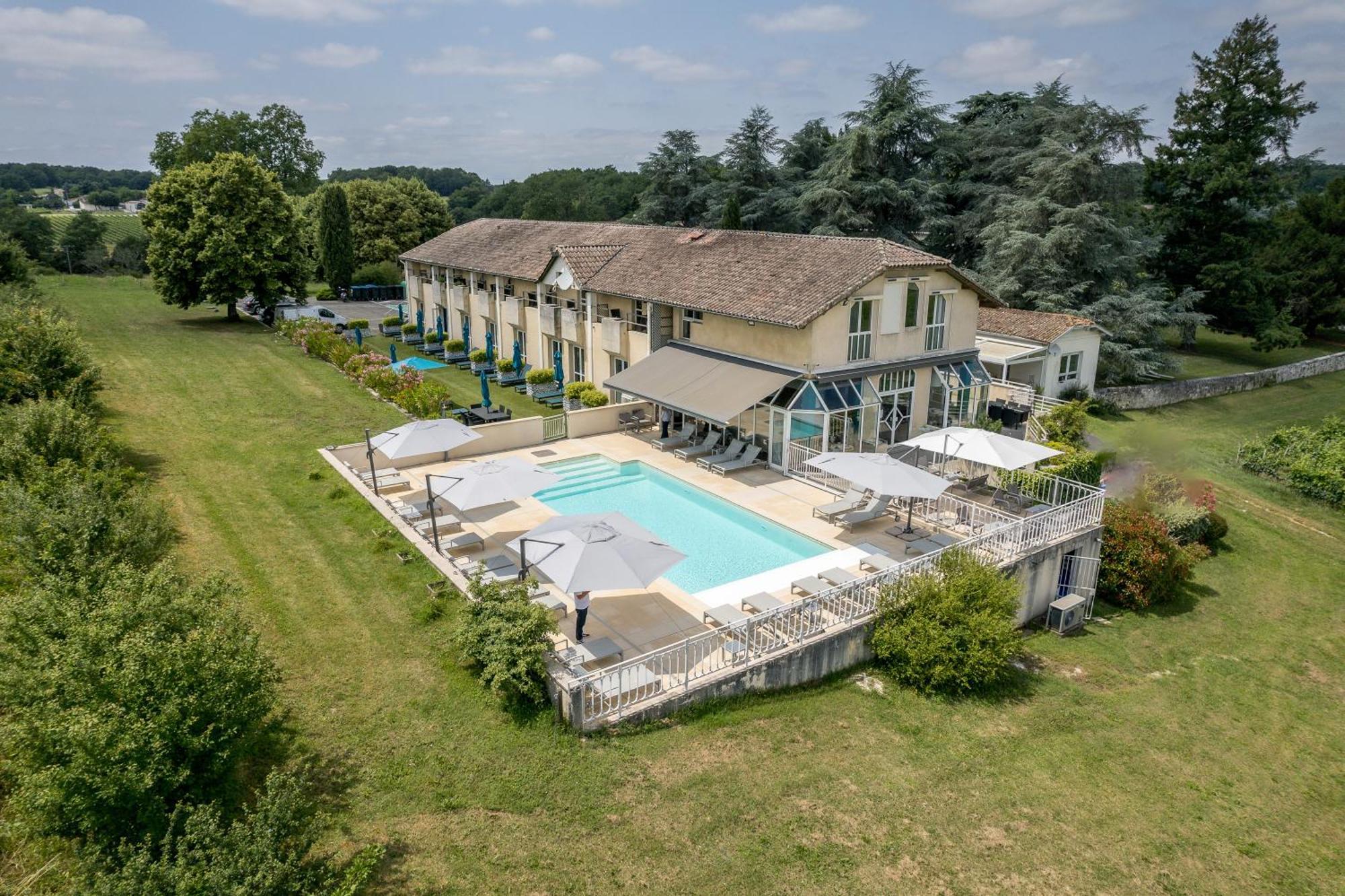 Pey La Tour - Logis Hotels & Restaurant Salleboeuf Екстериор снимка