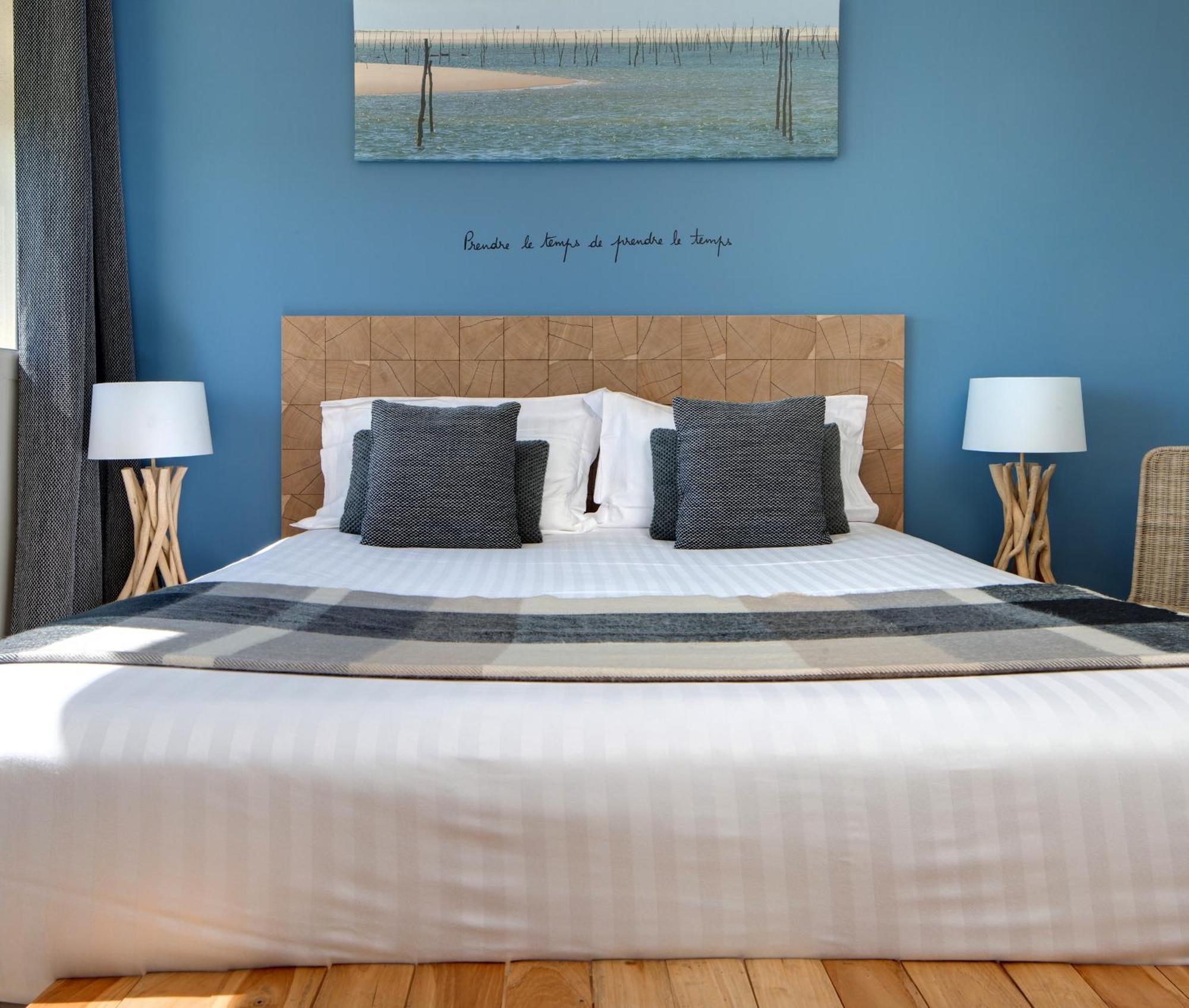 Pey La Tour - Logis Hotels & Restaurant Salleboeuf Екстериор снимка