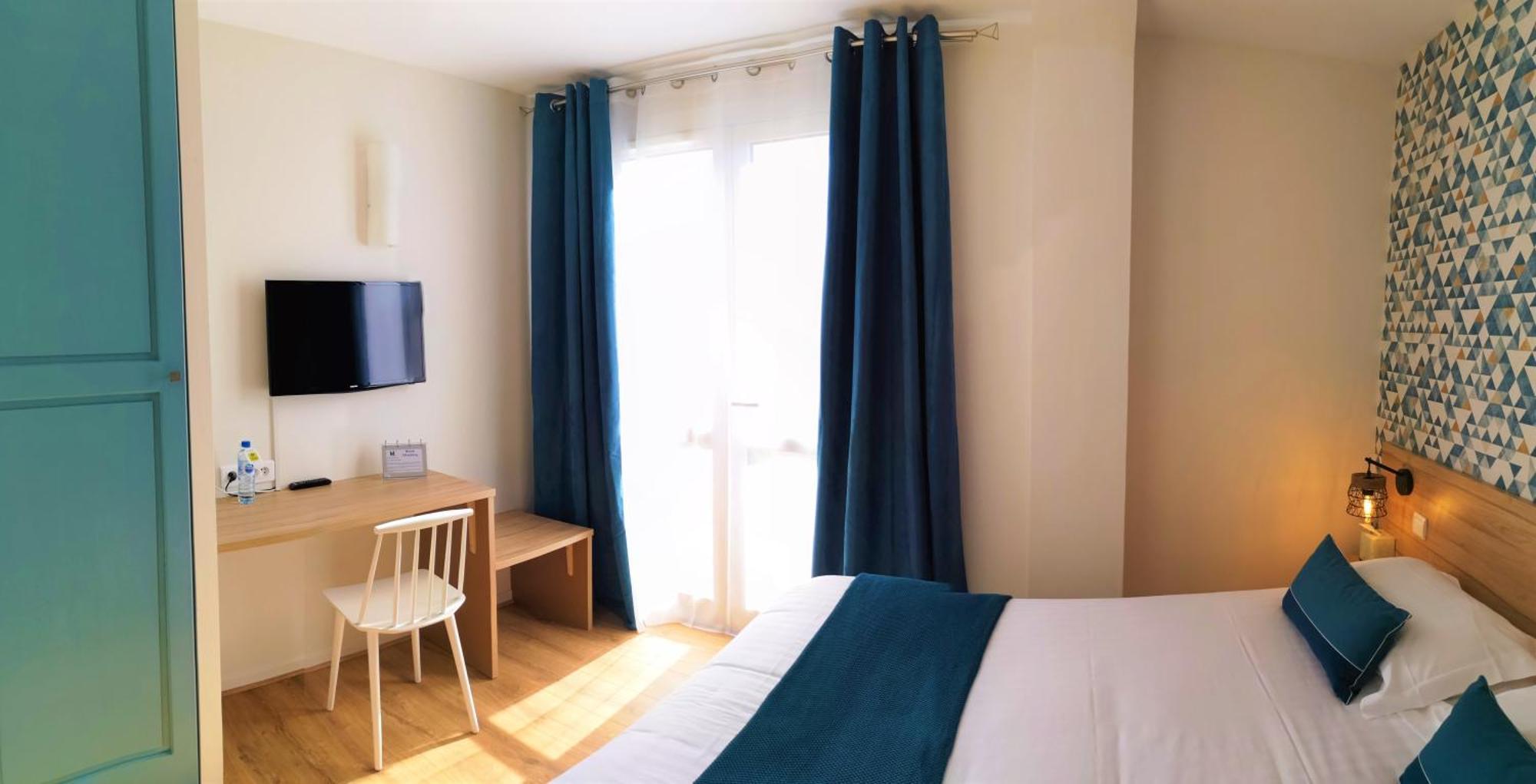 Pey La Tour - Logis Hotels & Restaurant Salleboeuf Екстериор снимка