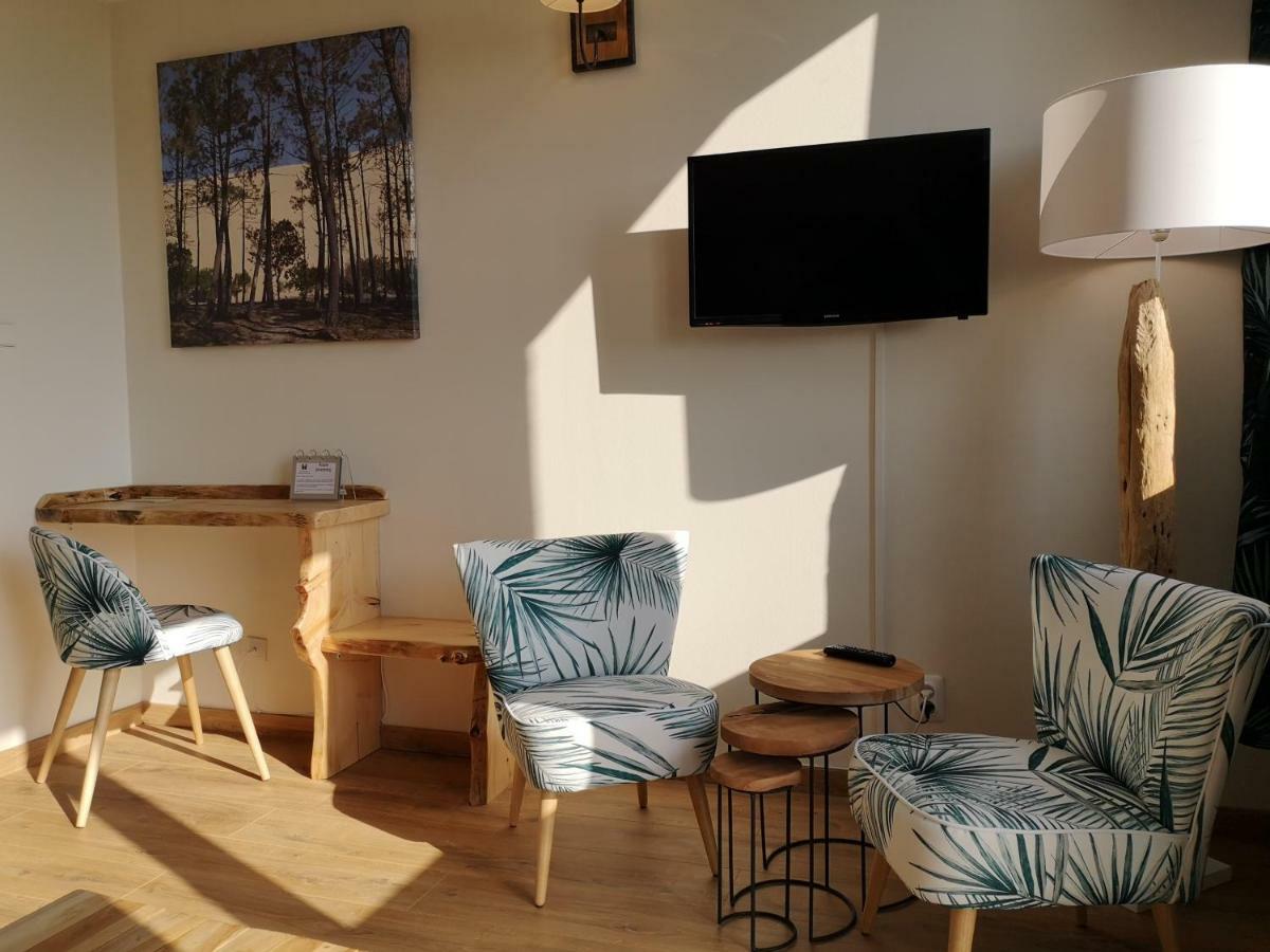 Pey La Tour - Logis Hotels & Restaurant Salleboeuf Екстериор снимка
